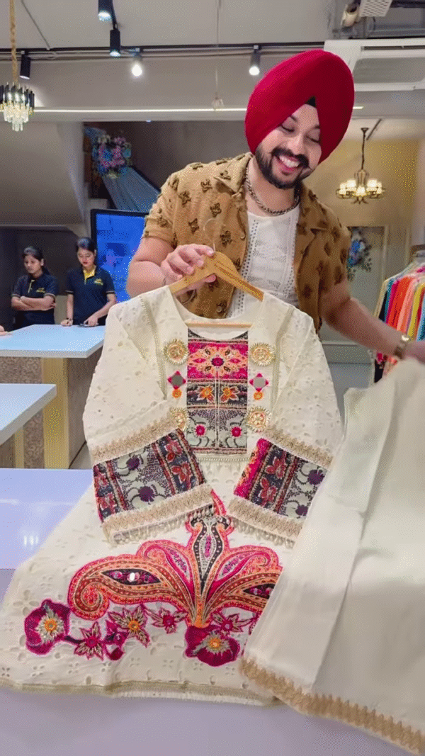 White Traditional Embroidered Kurta with Multicolor Floral and Geometric Motifs